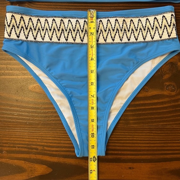 NEW Two-piece Bikini Boho Blue White Bandeau Top High Rise Swimsuit Size Large - Picture 8 of 11